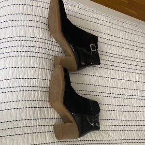 Swede and patent leather  Black Ankle Boots
